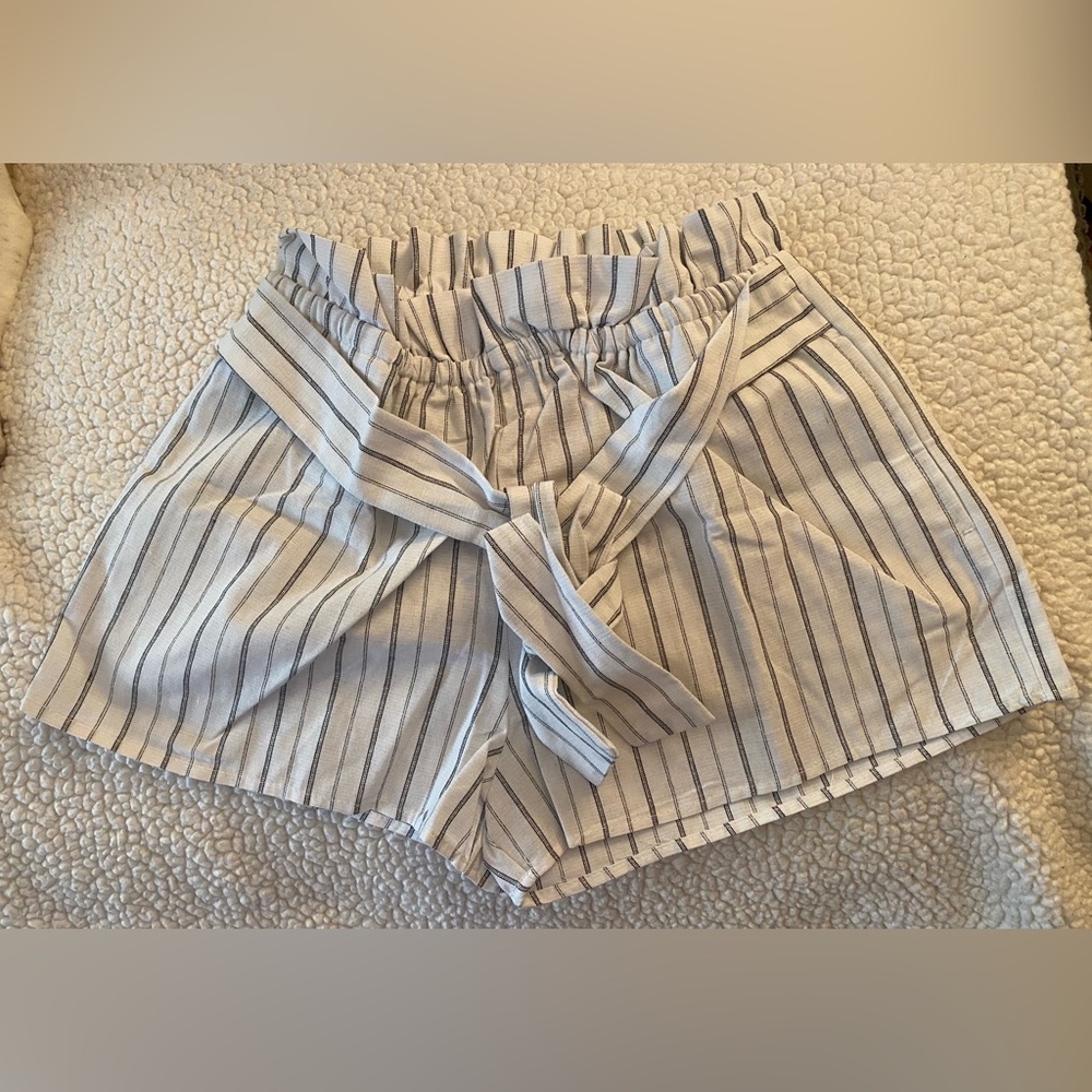 NWT Striped Women's Shorts with paper bag waist